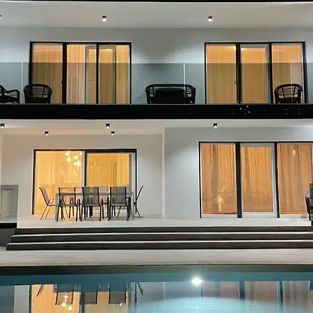 Palma Villa Pinezići