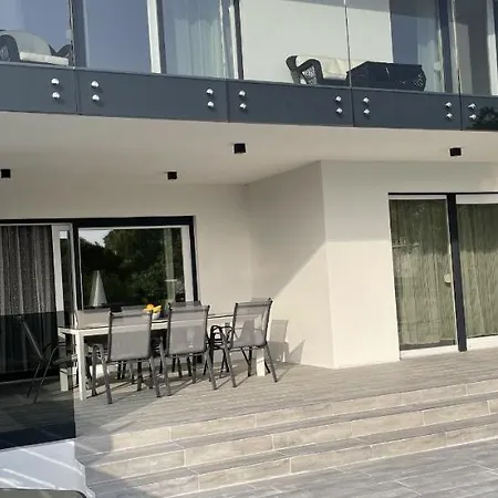 Villa Palma Pinezici (Krk)