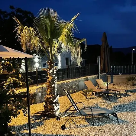 Villa Palma Pinezići