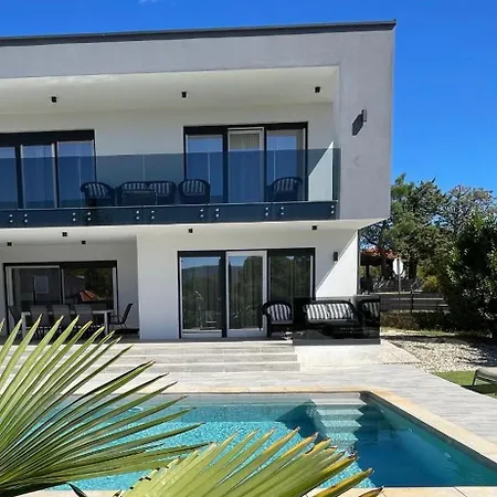 Palma Villa Pinezici (Krk)