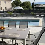 Palma * Pinezići